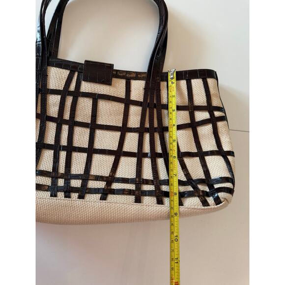 Bloomingdale's Black and Cream Shoulder Bag - Picture 8 of 8